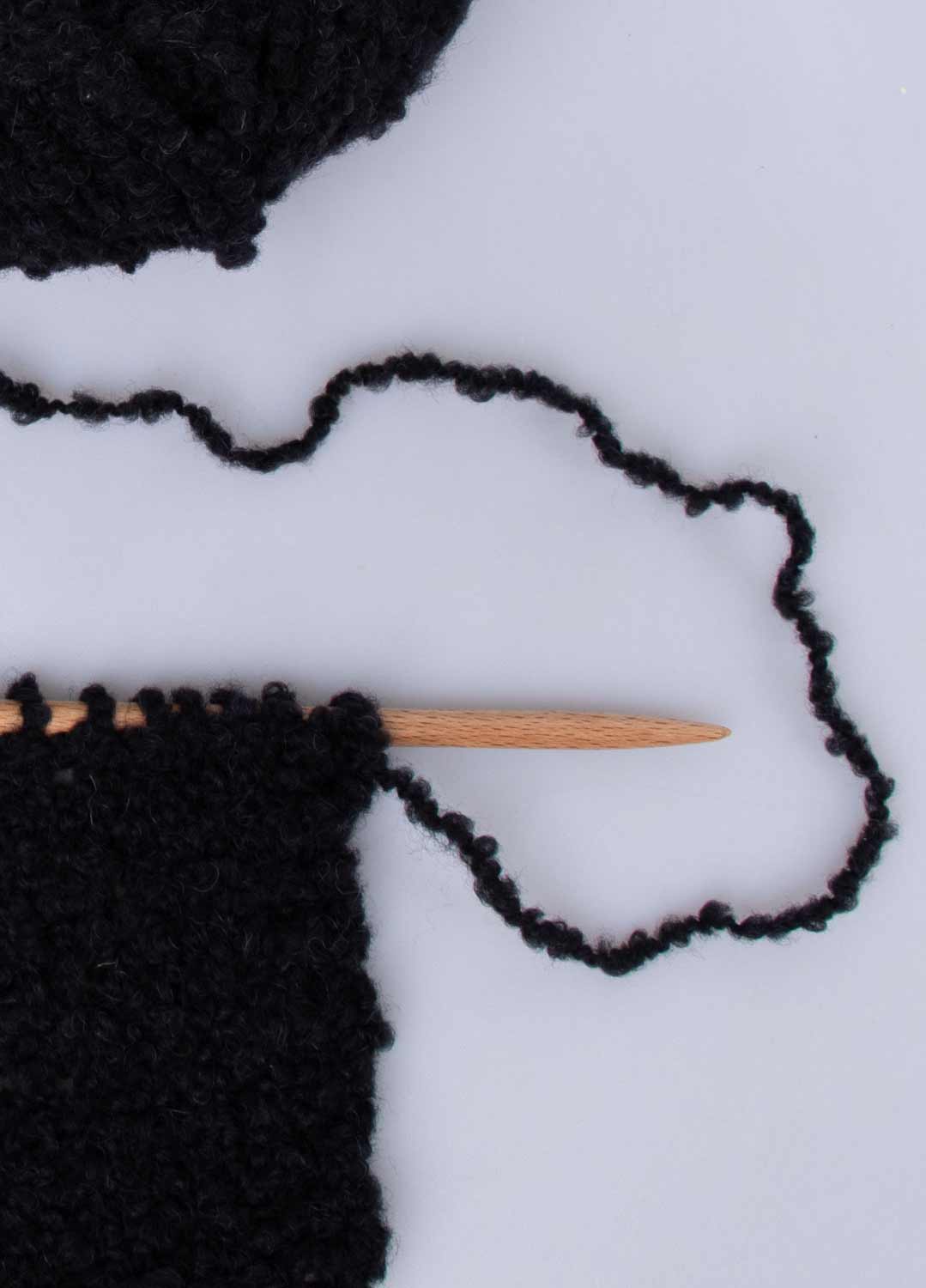 The Boucle Cloud Yarn Black