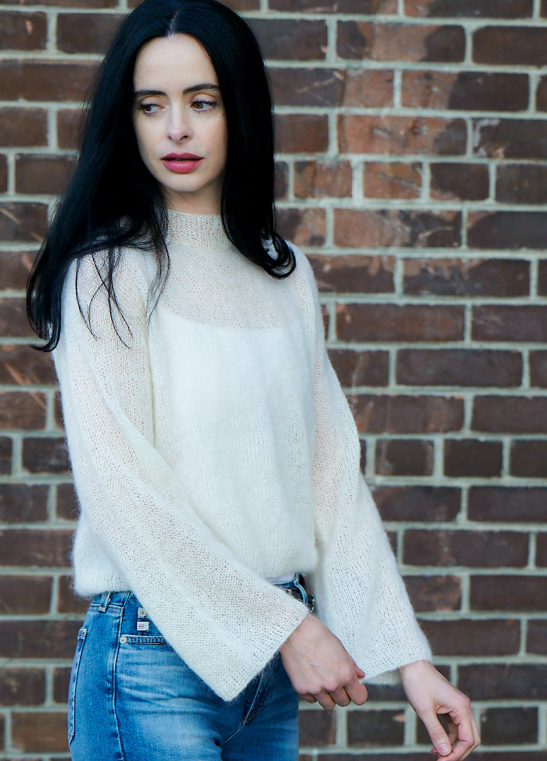 The go to Sweater x Krysten Ritter Kit